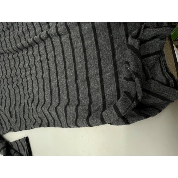 motherhood maternity mid sleeve shirt strip gray black side bunched small READ - Picture 3 of 6
